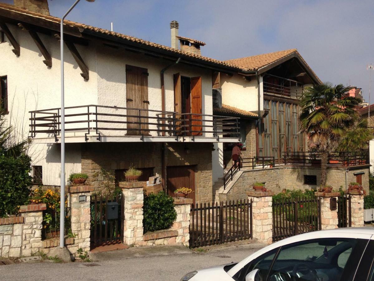 Villa Lilly Falconara Marittima Εξωτερικό φωτογραφία