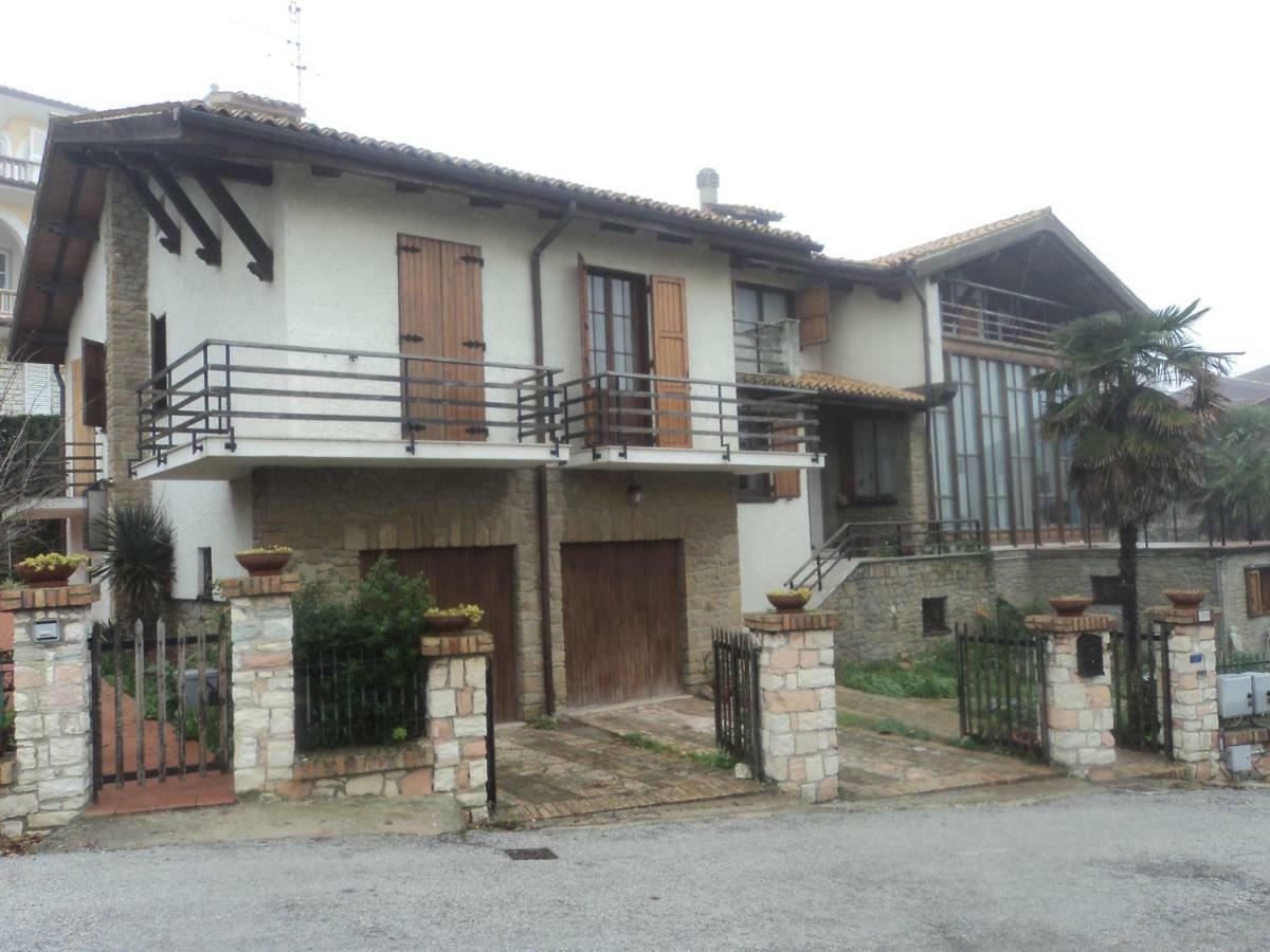 Villa Lilly Falconara Marittima Εξωτερικό φωτογραφία
